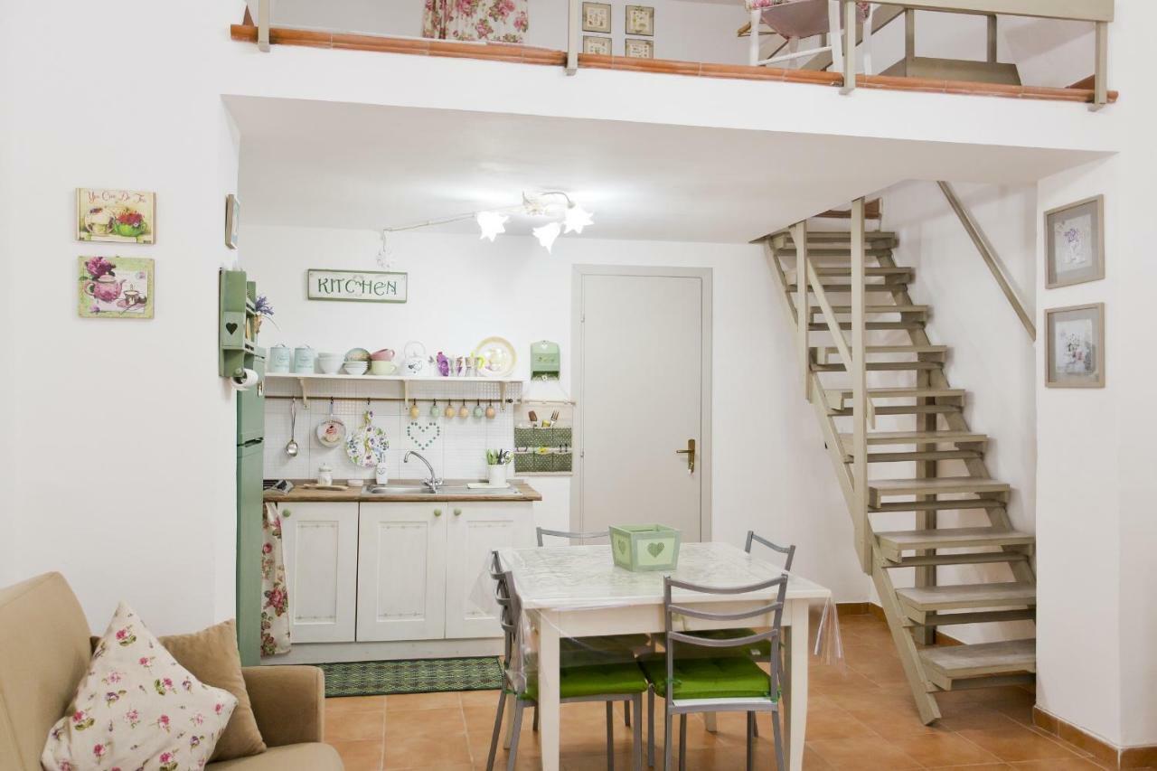 Little House Inside Capo's Market Apartamento